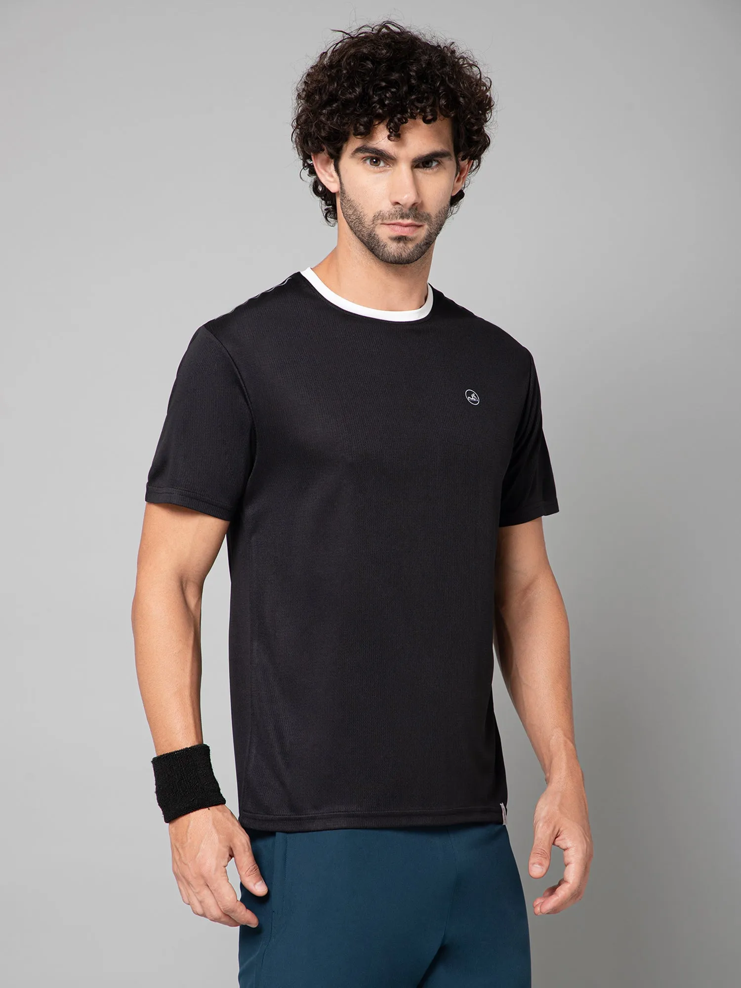 MINIMAL BUZZ STRENGTH MESH BASIC T-SHIRT-BLACK